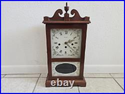 Vintage HERSCHEDE 8 Day Westminster Chime Shelf Clock Works. Very Clean example Vintage HERSCHEDE 8 Day Westminster Chime Shelf Clock Works. Very Clean example