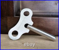 Vintage Howard Miller Mantle Clock With Key Westminster Chime Model