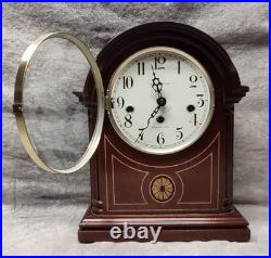 Vintage Howard Miller Mantle Clock With Key Westminster Chime Model 613-180