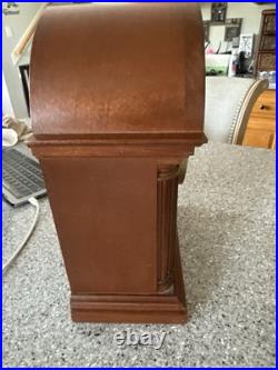 Vintage Howard Miller Oak Westminster Chime Mantle Clock Great Condition