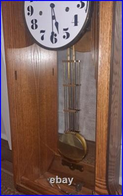 Vintage Howard Miller Oak Westminster Chime Model 621-197 Wall Clock Not Tested
