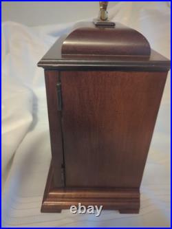 Vintage Howard Miller West Chime Key Wind Mantel Clock Model 613-182