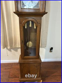 Vintage Ridgeway Grandfather Clock Maple Finish Mechanical Westminster Chime
