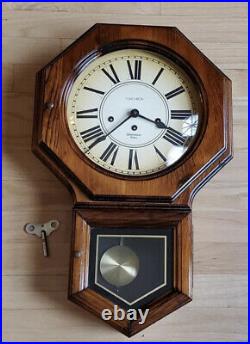 Vintage VERICHRON Wind-Up Pendulum Wood Wall Clock With Westminster Chimes