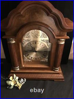 Vintage Westminster Quarts Mantle Chime Clock(needs repairs)