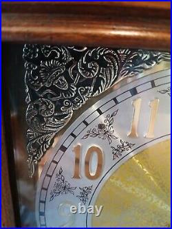 Vintage howard miller mantle clock Model # 612-429