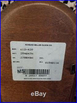 Vtg HOWARD MILLER Westminster Chime Key-Wound Wooden Mantel Clock 340-020
