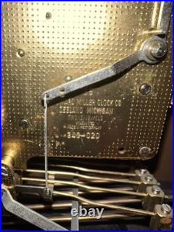 Welby 340-020 Clock Westminster Chime 8 x 18 x 5 with key Nice