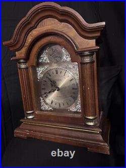 Westminster Tempus Fugit Quartz Mantle Wooden Vintage Clock Hourly Chime