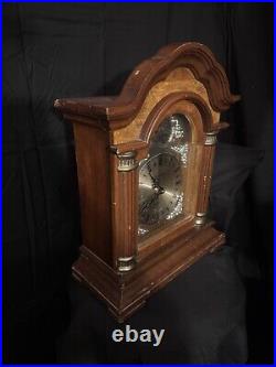 Westminster Tempus Fugit Quartz Mantle Wooden Vintage Clock Hourly Chime