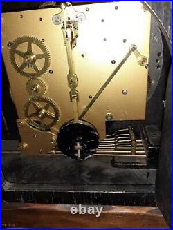 Westminster chimes vintage Walnut mantel clock