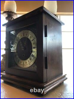 Working Vintage Antique Elgin Wind Up mantle clock With Key And Chimes