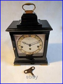 Wuba Westminster Chime Bracket/Mantle Clock