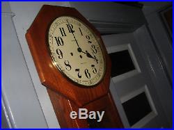 'howard Miller'' Beautiful Shape, Solid Oak, Westminster-chime Pendulum Wall Cloc